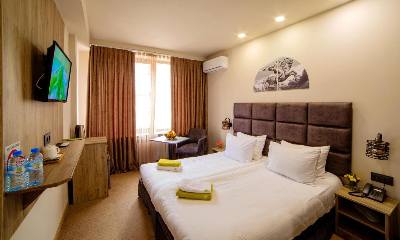 Elysium Gallery Hotel Γιερεβάν Εξωτερικό φωτογραφία