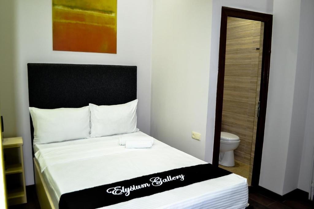 Elysium Gallery Hotel Γιερεβάν Εξωτερικό φωτογραφία