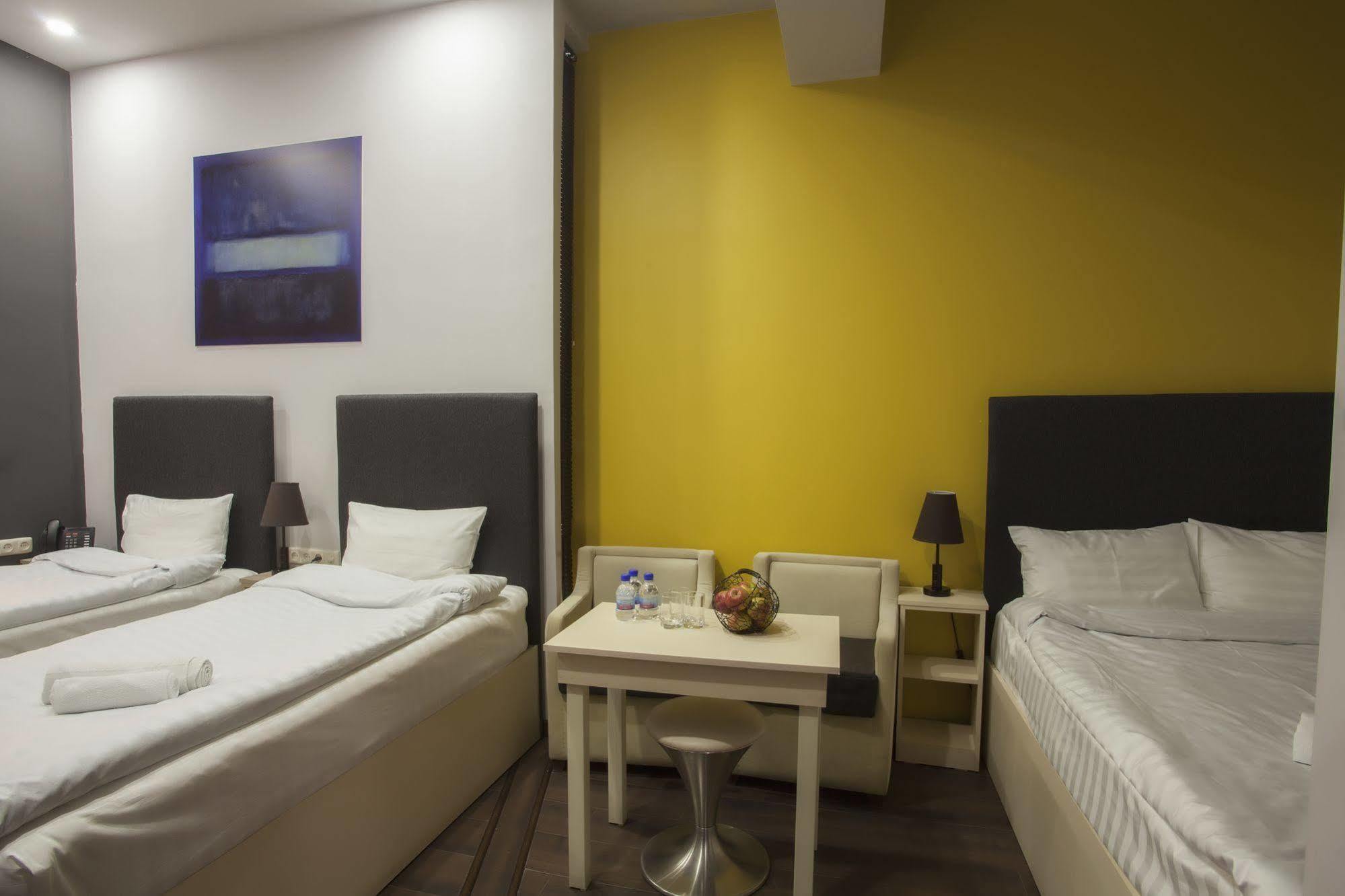 Elysium Gallery Hotel Γιερεβάν Εξωτερικό φωτογραφία
