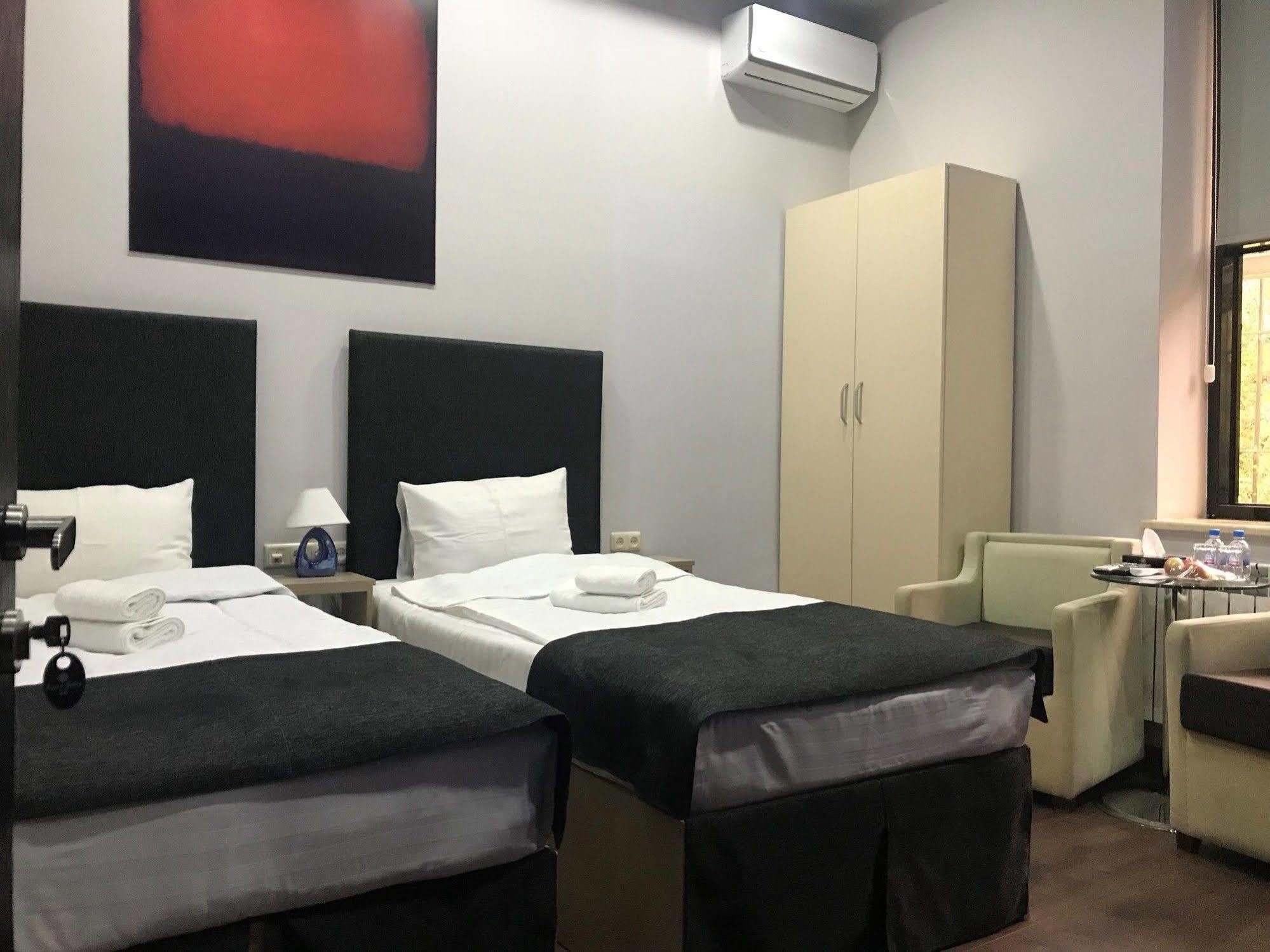 Elysium Gallery Hotel Γιερεβάν Εξωτερικό φωτογραφία